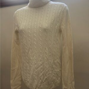 Uniqlo Ivory Knit cashmere wool blend Sweater